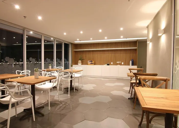 Hihome - Royale Hotel Samba Cabo Frio